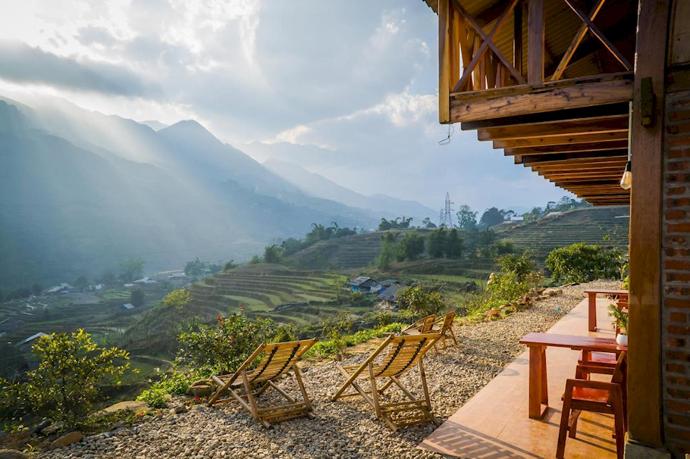 Open courtyard, perfect for watching the sunrise at Sapa&rsquo;s Soul 